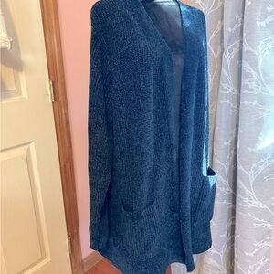 #131 XXL Marty M. Drk blue Cardigan no front closure.
